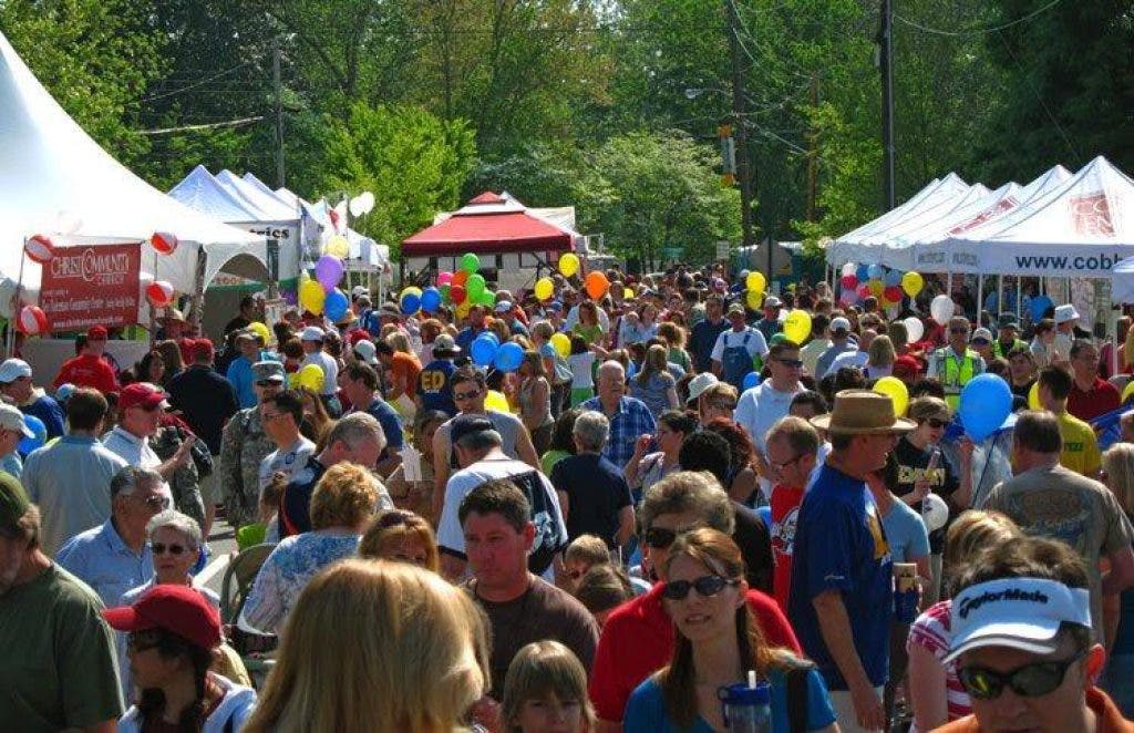 Big Shanty Festival Kennesaw Georgia large crowd
